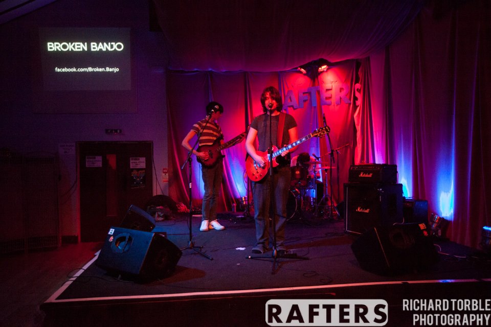 21220_368144433302535_1141712321_n